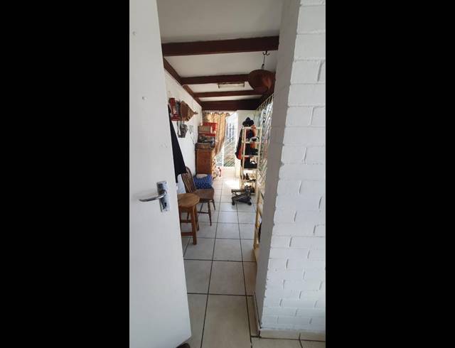 2 BEDROOM HOUSE FOR SALE IN WYCHWOOD
